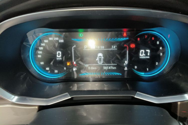 捷途X70 2023款 1.5T DCT超越PRO版 5座中控内饰14