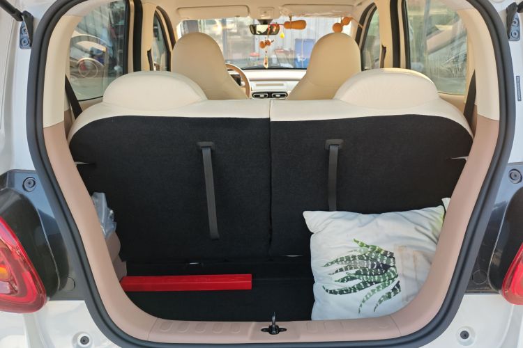 五菱汽车 宏光MINIEV 2025款 四门版 进阶款机舱底盘23