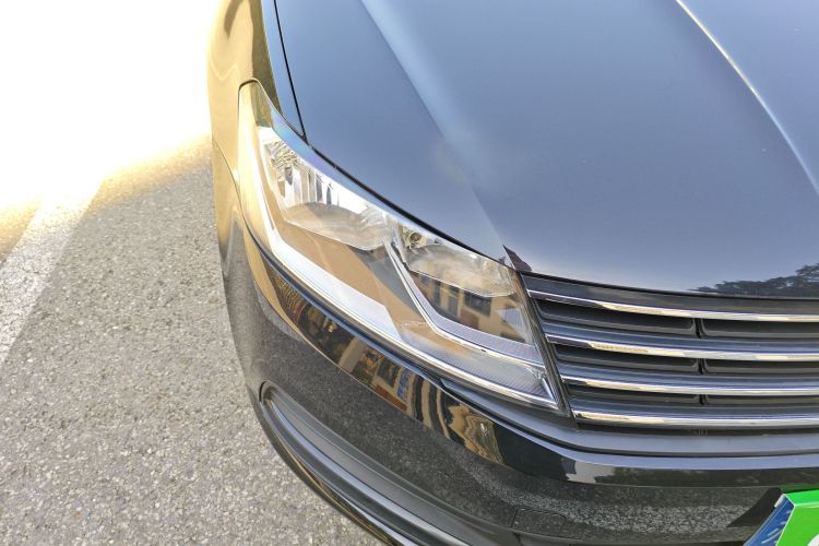 大众 朗逸 2017款 1.6L 自动风尚版车身外观8