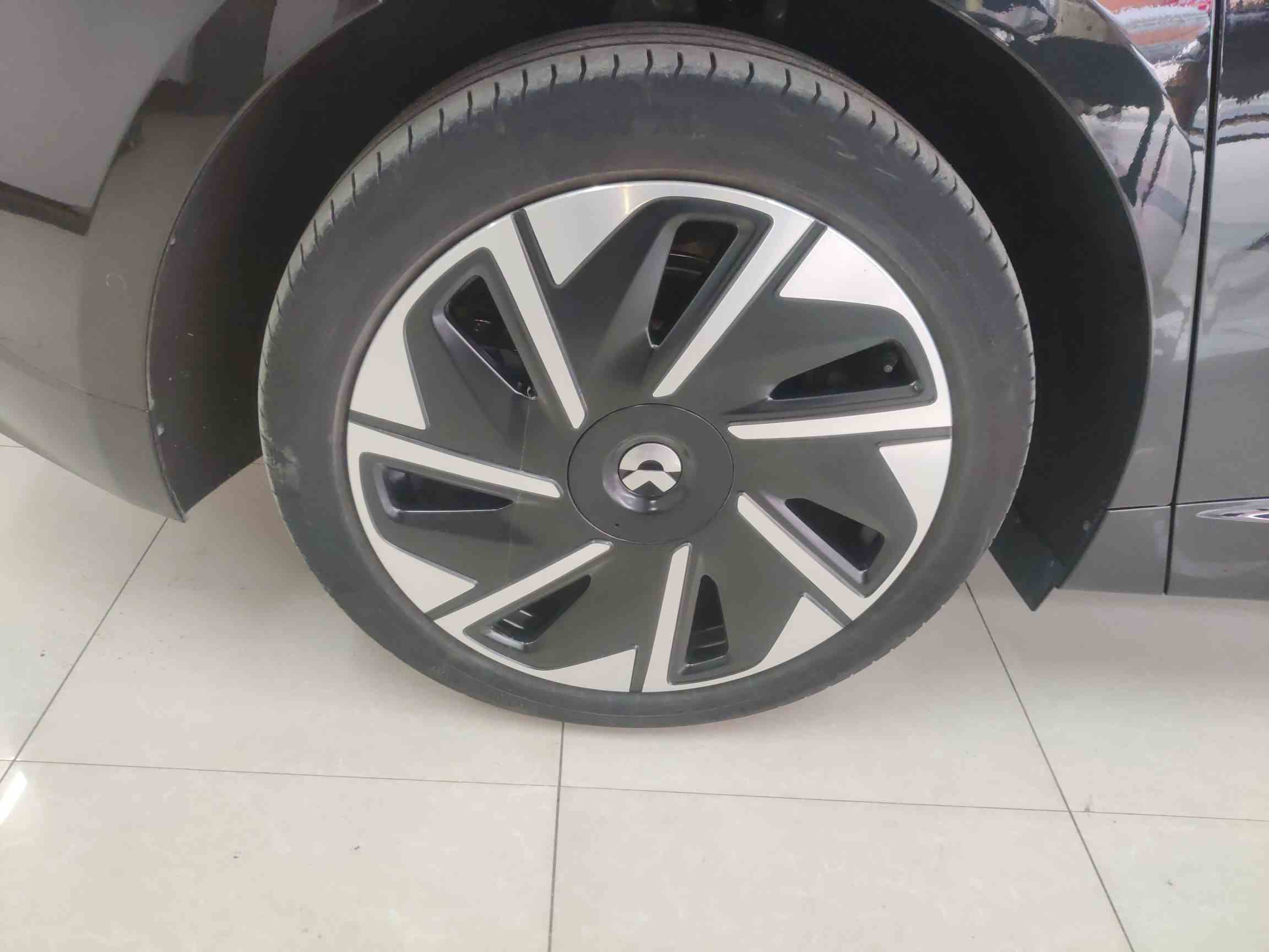 蔚来ET9 2025款 102kWh(3)