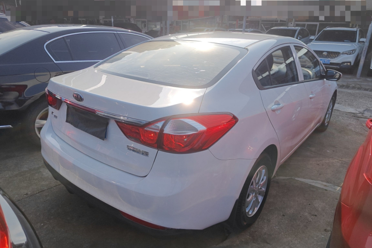 起亚K3 2017款  1.6L 自动15周年特别版GLS车身外观7