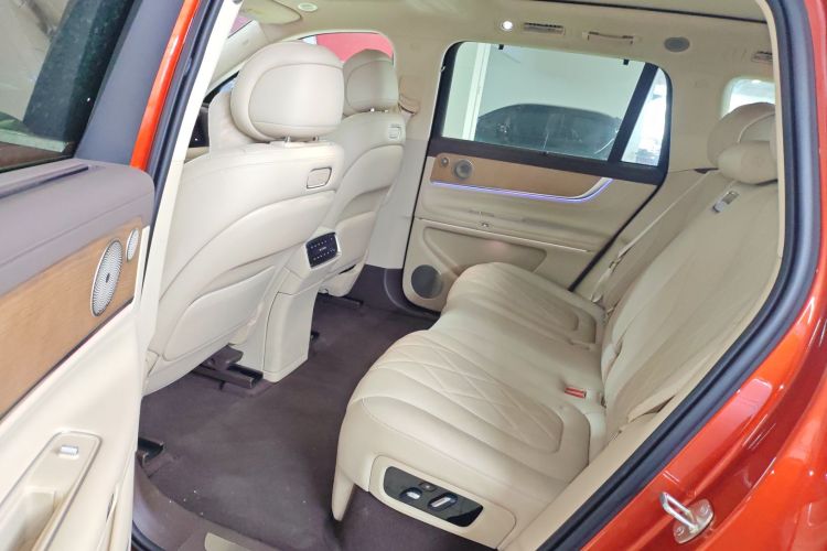 鸿蒙智行 问界M9 2024款 增程 Ultra版 52kWh 5座版中控内饰21