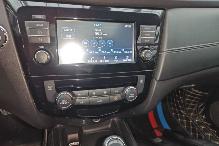 日产 奇骏 2019款 2.0L CVT舒适版 2WD中控内饰16