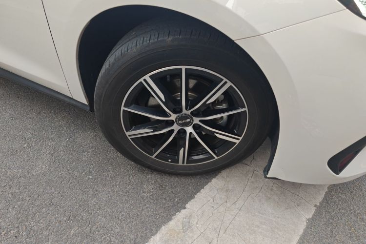 比亚迪 海豹06新能源 2024款 DM-i 80KM尊贵型车身外观10