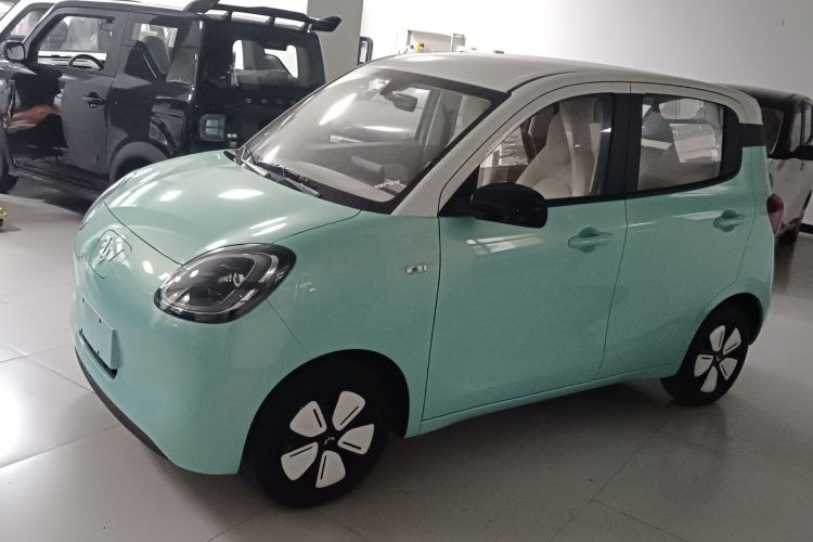 五菱汽车 宏光MINIEV 2025款 四门版 臻享+款车身外观4