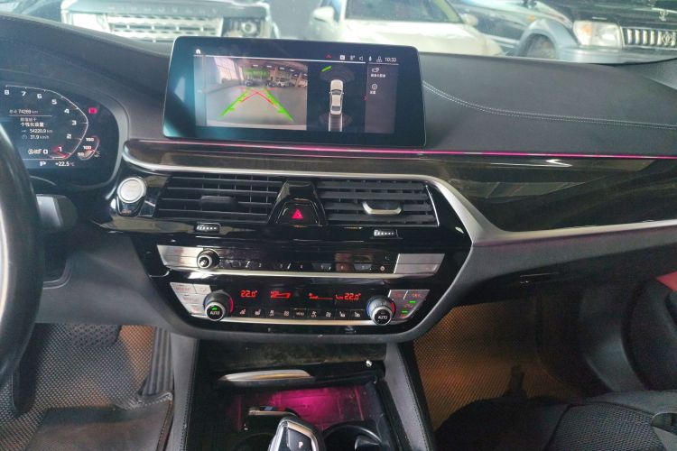 宝马5系 2020款 530Li 领先型 M运动套装局部细节16