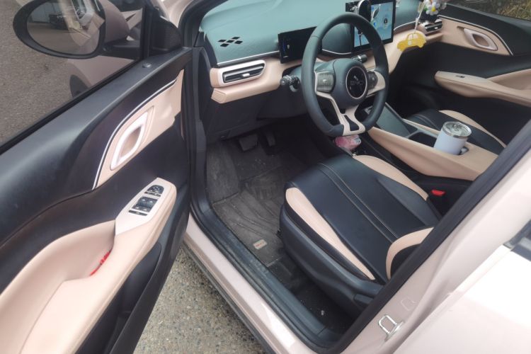 比亚迪 海鸥 2024款 荣耀版 305km 活力版中控内饰20