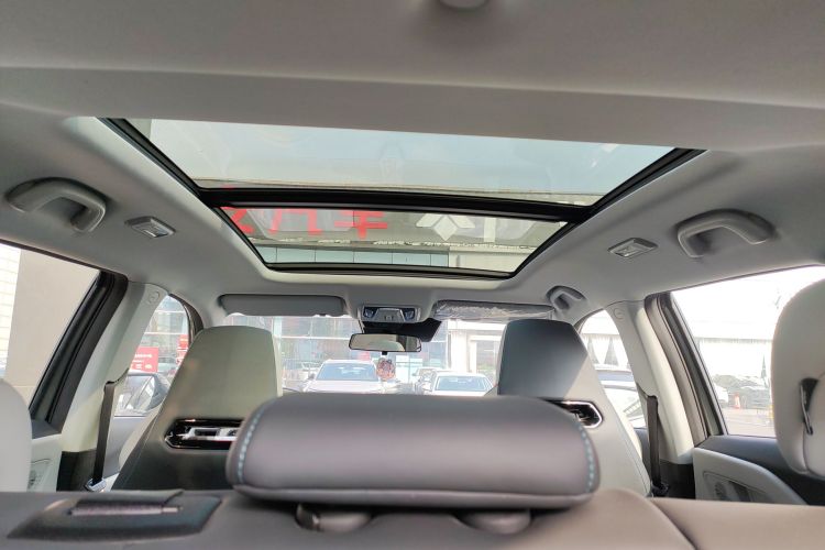 长安UNI-Z新能源 2024款 蓝鲸智电iDD 125km 卓越型局部细节22