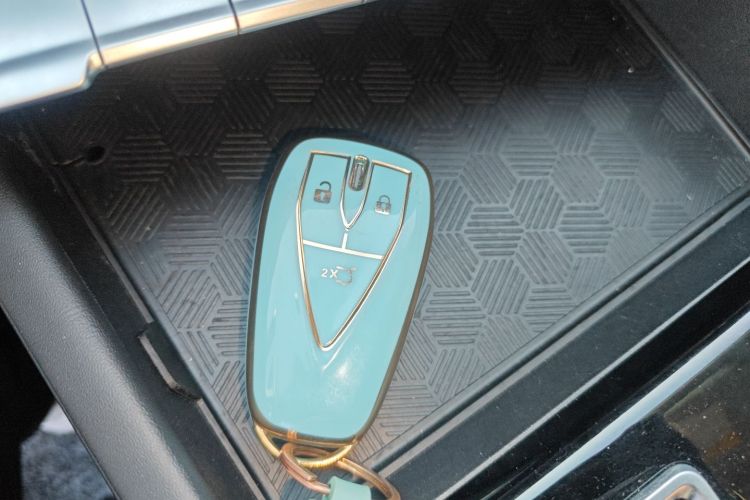 长安 逸动 2024款 PLUS 蓝鲸NE 1.4T GDI DCT高能版中控内饰11