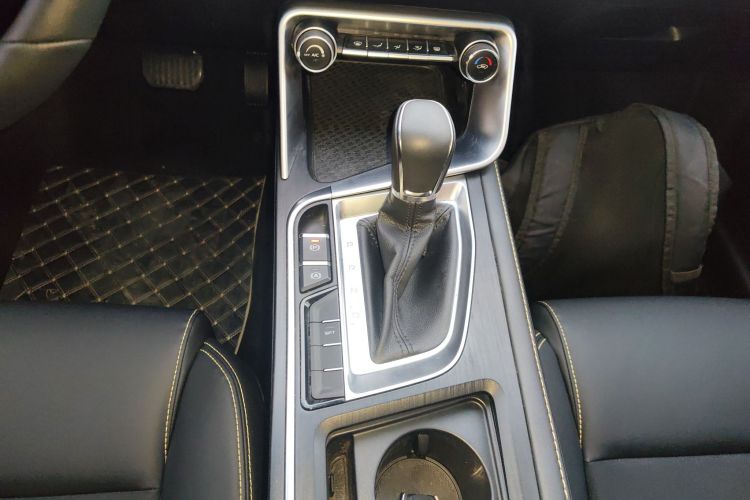 吉利汽车 缤瑞 2021款 1.4T CVT亚运版中控内饰18