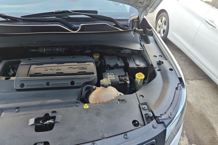 Jeep 指南者 2017款 200T 自动臻享版机舱底盘26