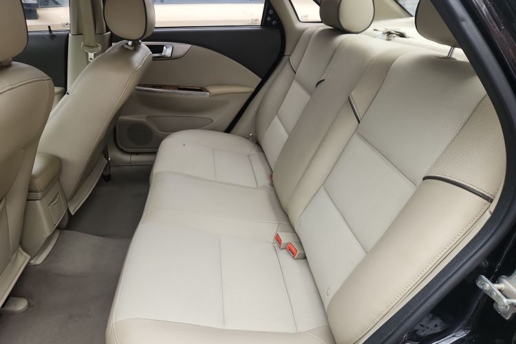 别克 凯越 2015款 1.5L 手动经典型中控内饰21