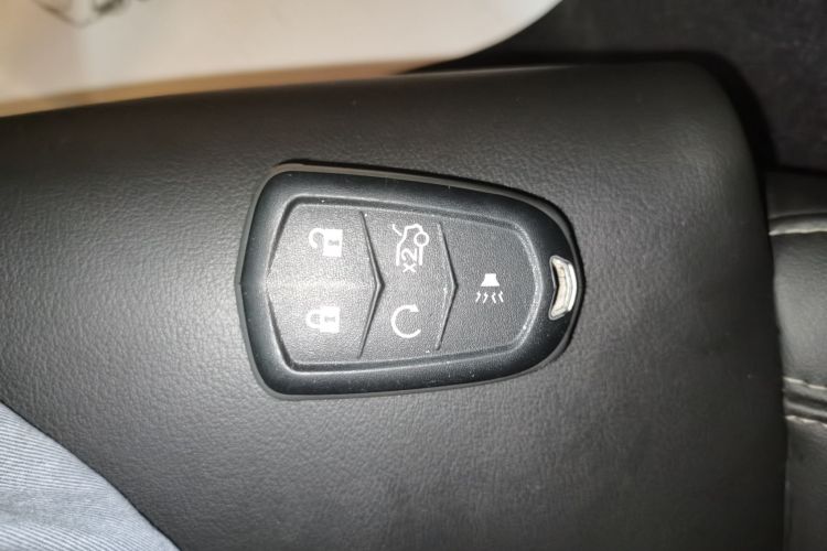 凯迪拉克ATS-L 2017款 28T 技术型中控内饰7001