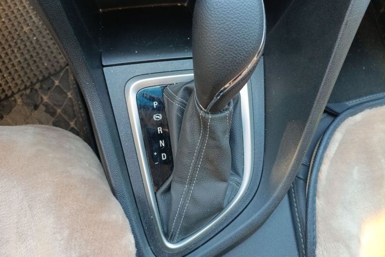 别克 英朗 2021款 改款 典范 1.5L 自动精英型中控内饰18