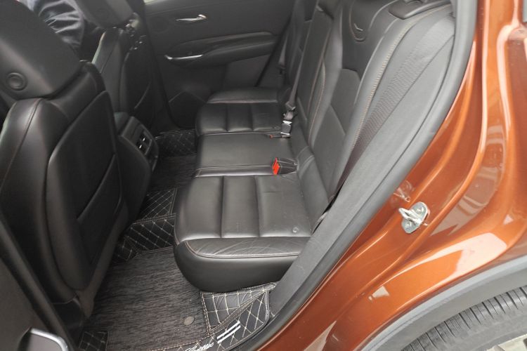 凯迪拉克XT4 2018款 28T 四驱铂金运动版中控内饰21