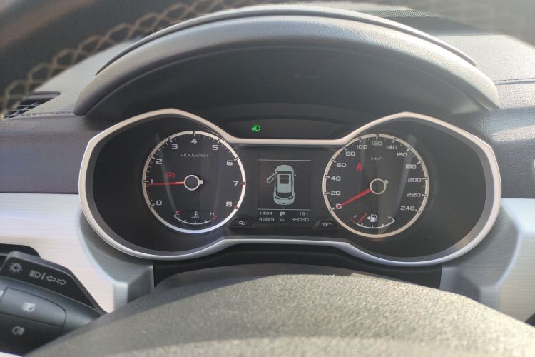 吉利汽车 博越 2018款 1.8TD 自动两驱智雅型中控内饰14