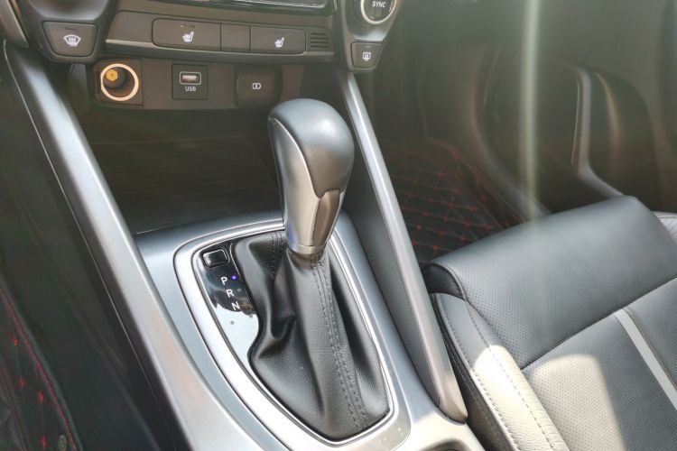 现代 菲斯塔 2021款 280TGDi DLX豪华版中控内饰18