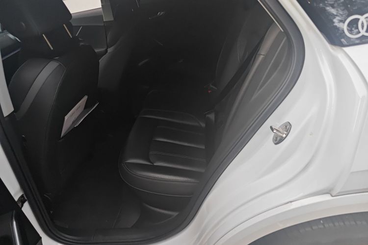 奥迪Q2L 2022款 35 TFSI 时尚动感型中控内饰21