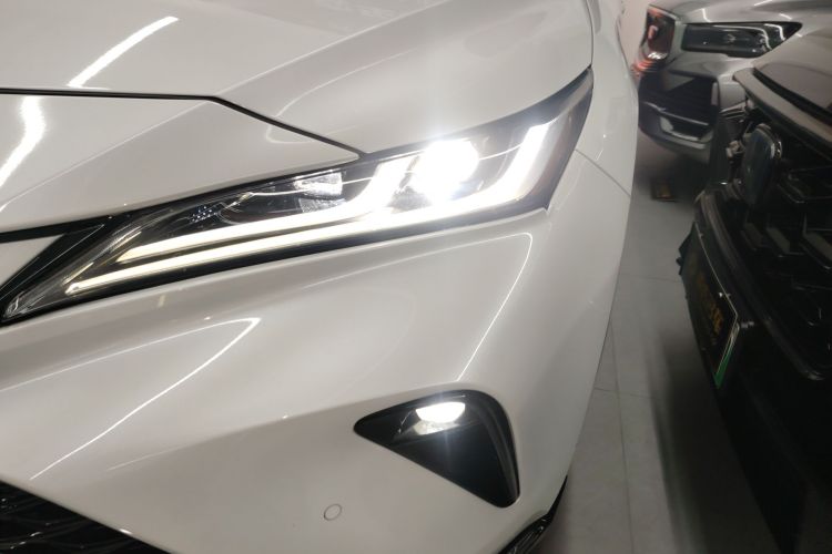 丰田 威飒 2023款 2.0L CVT两驱尊贵版局部细节36