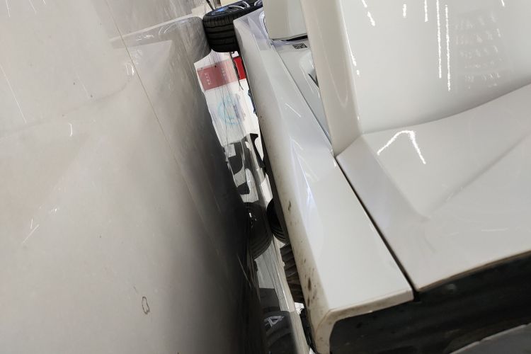 宝马3系 2023款 320Li M运动套装局部细节9001