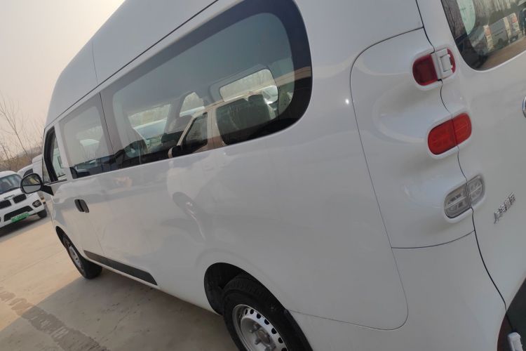 上汽大通MAXUS 大拿V1 2024款 V1 长轴高顶 多功能版（62kWh）车身外观6003