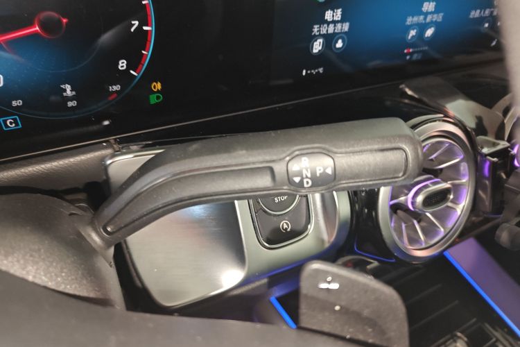 奔驰GLB 2021款 GLB 200 动感型局部细节18