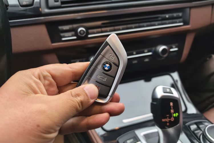 宝马5系 2017款 520Li 典雅型中控内饰7001