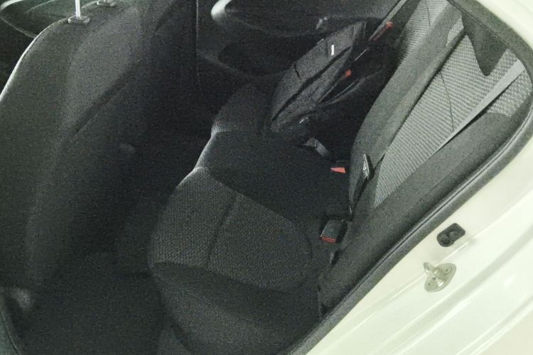 现代 瑞纳 2017款 1.4L 手动焕新版 国VI中控内饰7004