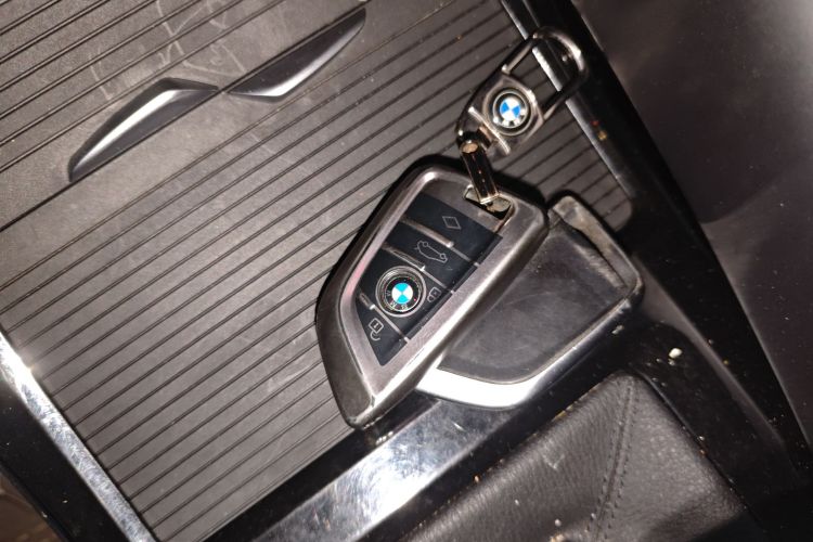 宝马X2 2020款 sDrive20i M越野套装中控内饰11