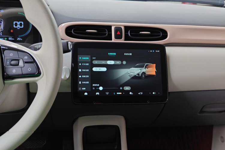 零跑汽车 零跑T03 2023款 200轻享版中控内饰16