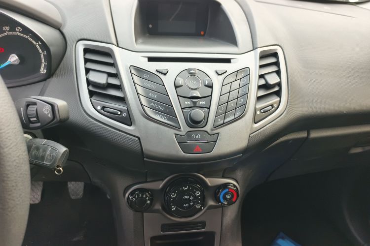 福特 嘉年华 2013款 两厢 1.5L 手动风尚型局部细节16