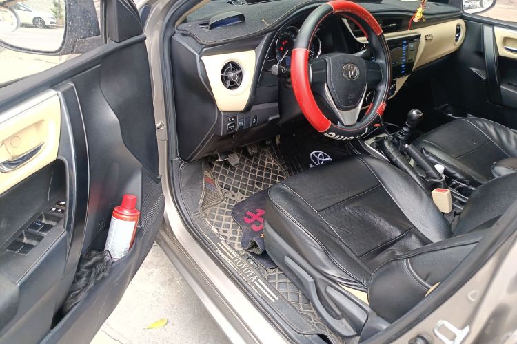 丰田 卡罗拉 2017款 改款 1.2T 手动GL中控内饰20