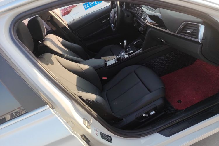 宝马3系 2018款 320Li 时尚型局部细节41