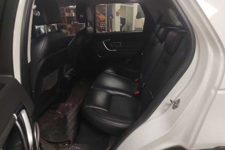 路虎 发现神行 2017款 2.0T PURE中控内饰21