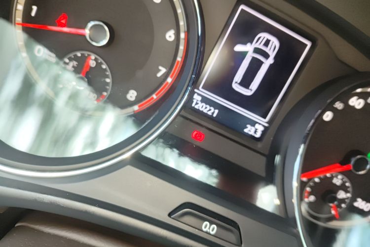 大众 途昂 2017款 530 V6 四驱豪华版中控内饰15