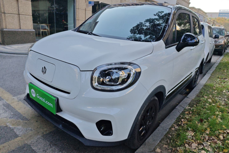 零跑汽车 零跑T03 2023款 310轻享版车身外观1