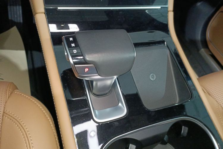 理想汽车 理想ONE 2021款 增程6座版中控内饰18