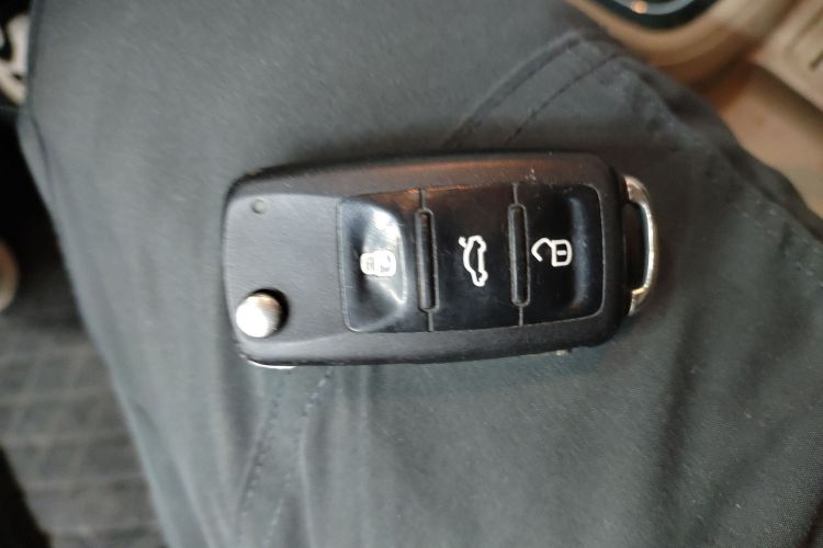 大众 宝来 2014款 1.6L 自动舒适型中控内饰11