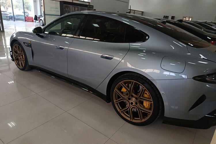 小米汽车 小米SU7 Ultra 2025款 Ultra车身外观4