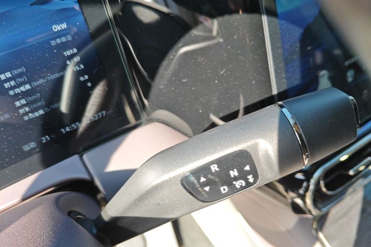 零跑汽车 零跑C11 2023款 增程 285智享版中控内饰18