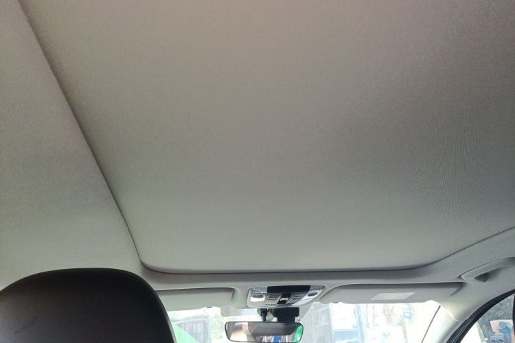 起亚K5 2020款 270T CVVD 豪华科技版中控内饰22