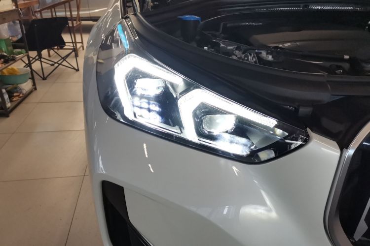 宝马X1 2023款 sDrive25Li M运动套装车身外观8