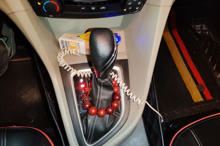 别克 英朗 2017款 15N 自动进取型中控内饰18