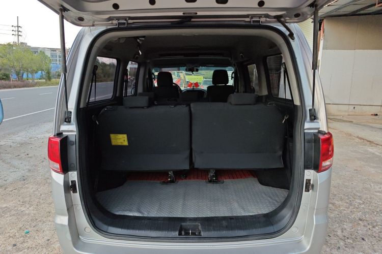 江淮瑞风 瑞风M4 2018款 2.0L 手动速运版机舱底盘23