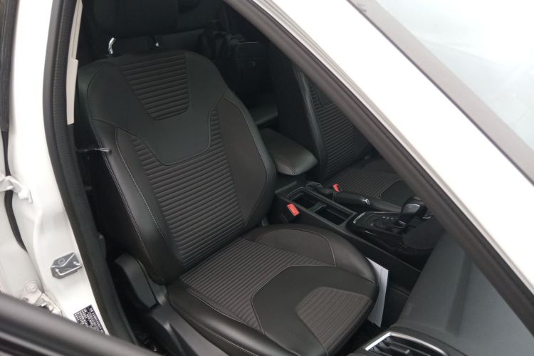 福特 福克斯 2020款 两厢经典 1.5L 自动风尚型局部细节41