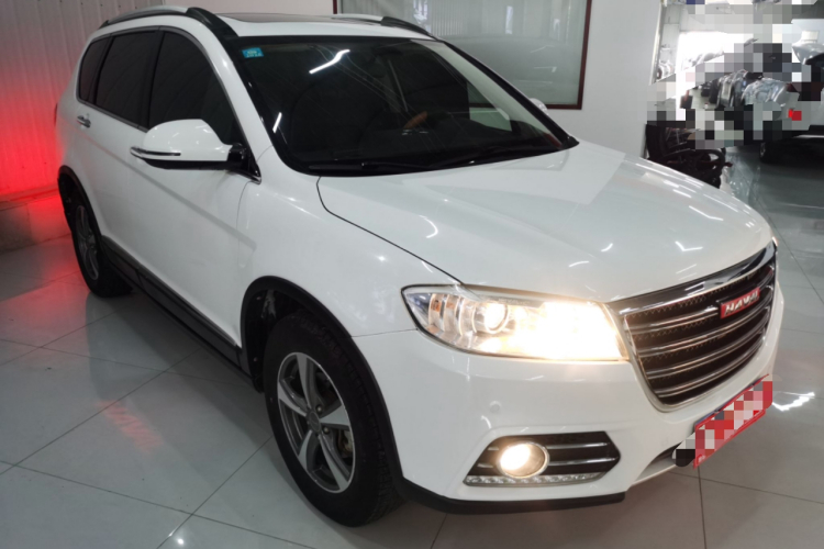 哈弗H6 2014款 运动版 2.4L 自动精英型车身外观3