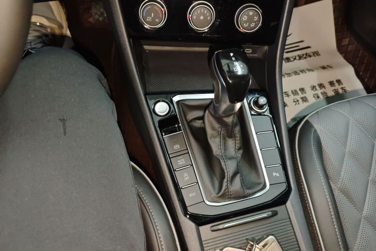 大众 速腾 2025款 改款三 300TSI DSG超越版中控内饰18