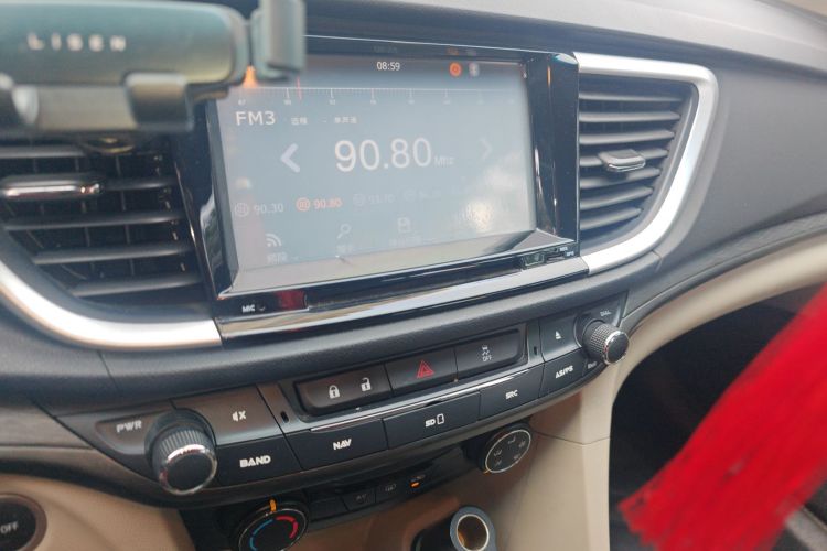 别克 英朗 2016款 15N 手动精英型中控内饰16