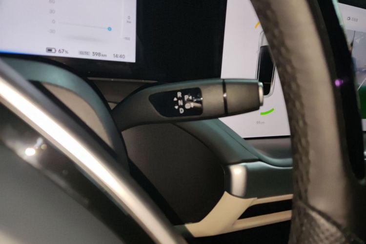 小鹏P7 2023款 586E局部细节18