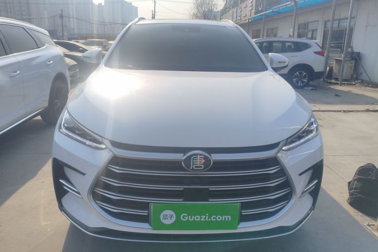 比亚迪 唐新能源 2021款 DM 2.0T 四驱高性能版创世旗舰型车身外观2